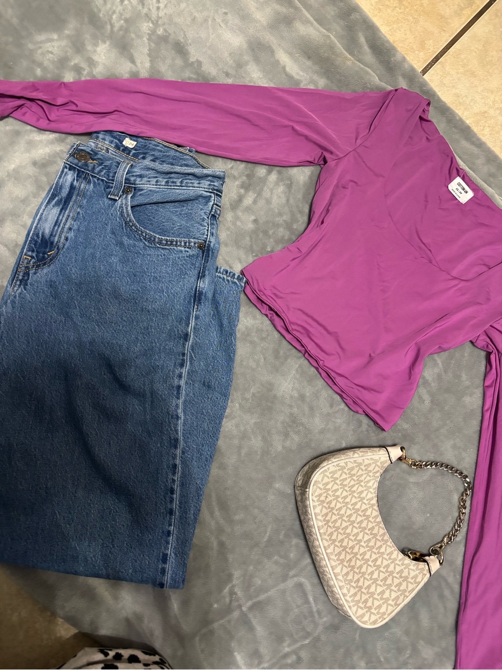 Women’s Magenta Long-Sleeve Scoop Neck Crop Top - Unbranded